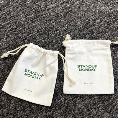 定制斜纹布棉布束口袋如何选择材质和图案设计?